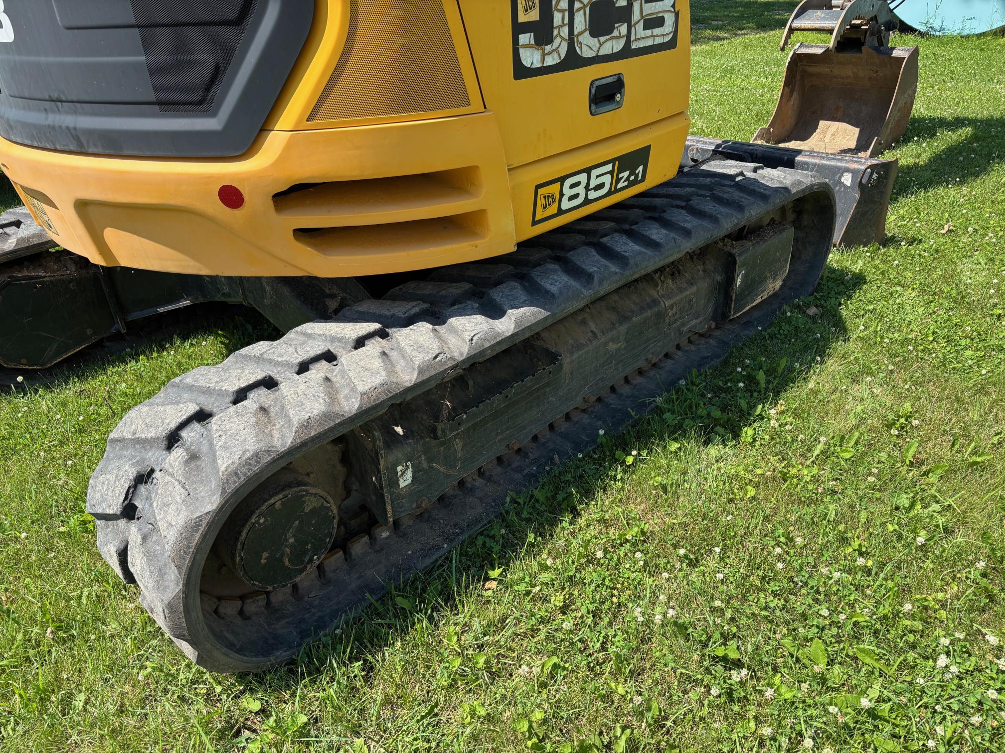 2014 JCB 85Z-1 - Image 20